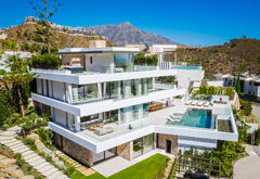 Luxury Villa à 
